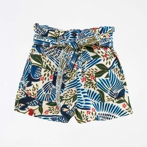 NWT - Farm Rio Off White Macaw Flight Shorts